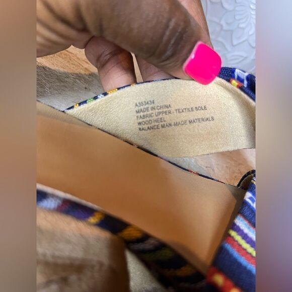 Vaneli Cross-Band Heeled Sandals Brook sz 8 wide - Picture 5 of 6